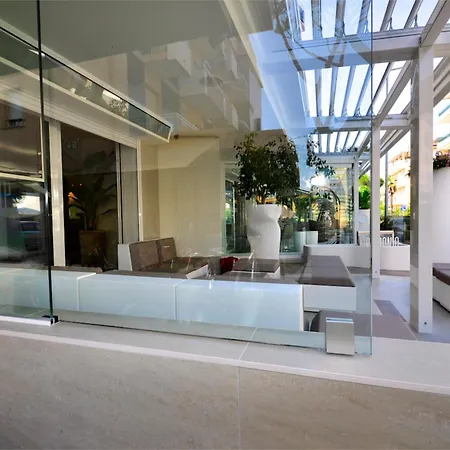 Petronio 3* Riccione